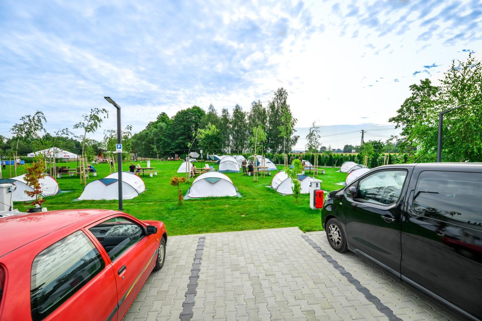 KempingZator Apartamenty Luaran gambar