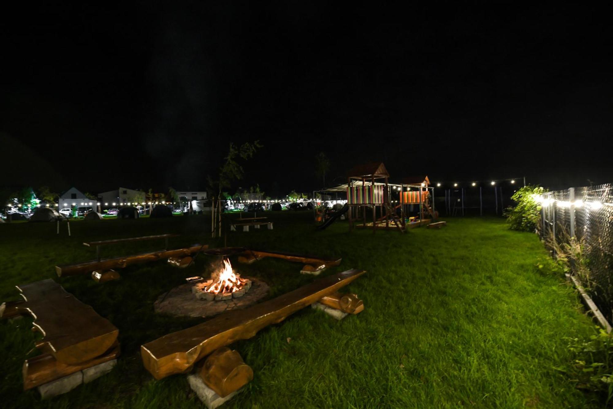 KempingZator Apartamenty Luaran gambar
